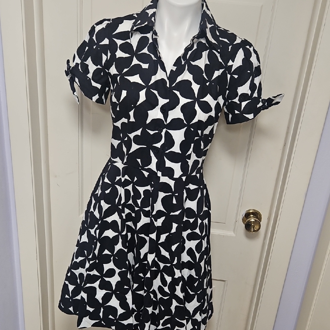Stylish Black And White Patterned Cotton Dress Pockets